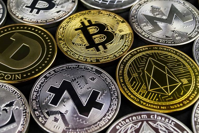 Los criptoactivos enfrentan un elevado riesgo de iliquidez, pérdida total o indisponibilidad temporal.