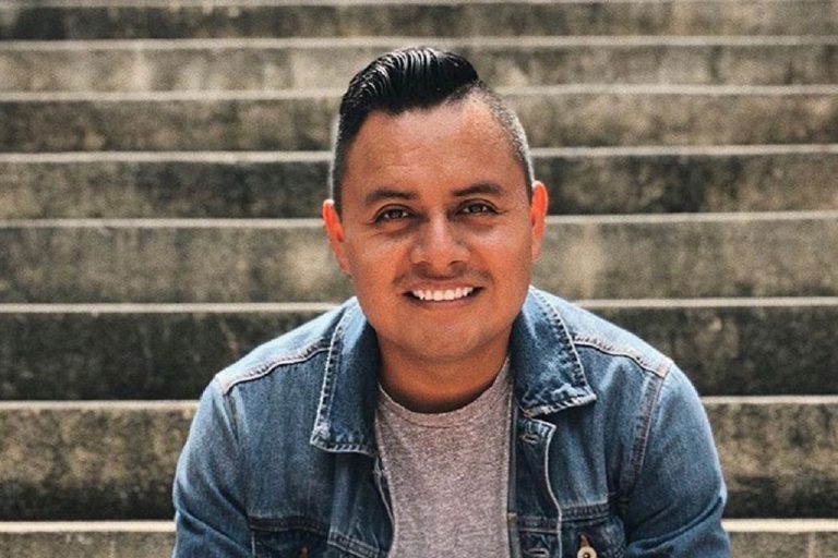 Según Abner Lima, el tema está dirigido a toda persona que en algún momento ha dudado de que Dios.
