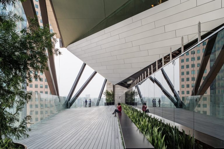 La Casa CH73 integra neutralidad por su bajo consumo de agua y energía, con soluciones bioclimática.