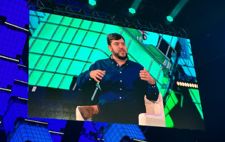 El evento Web Summit, que se llevó a cabo en mayo del en Riocentro, un centro de convenciones situado en Barra de Tijuca, Brasil.