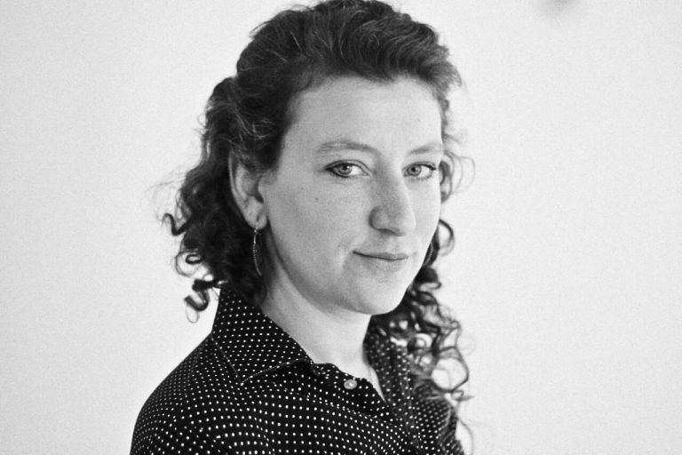 La investigadora explicó que que este tipo de trabajo ayuda a entender el fenómeno de la gentrificación y el recambio poblacional en México.