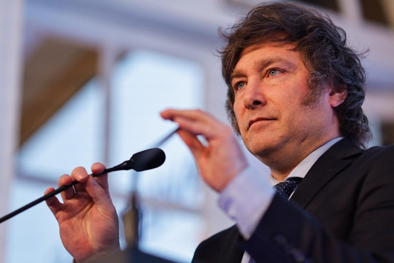 Los valores de la pastora son “Vida, liberta y propiedad privada” y defiende a la iniciativa privada.