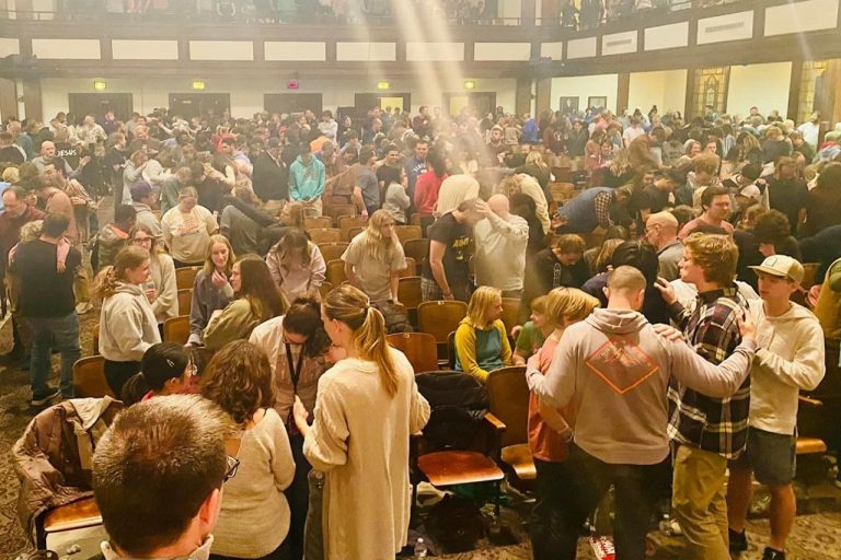 La Arizona Christian University de Glendale anunció que superó los 1,200 estudiantes, entre ellos casi 400 de primer año.