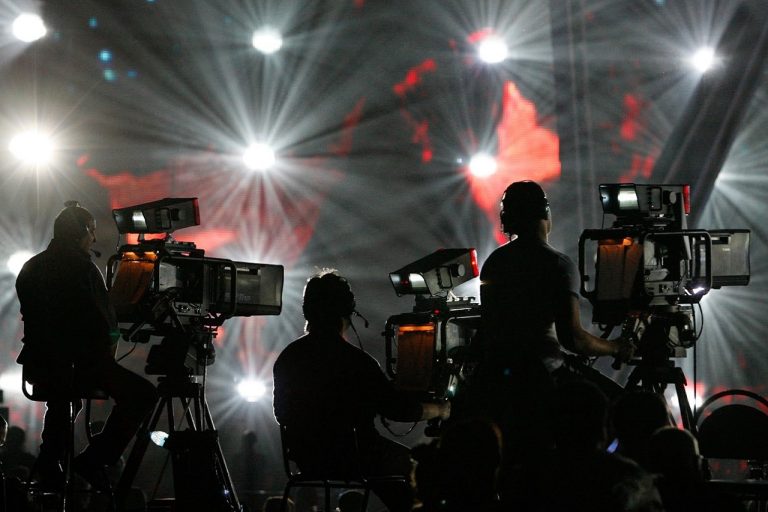 Sobre las deducciones, podrán hacerse a través del Ley del Impuesto sobre la Renta, están 86% para automóviles, autobuses y camiones de carga, entre otros.