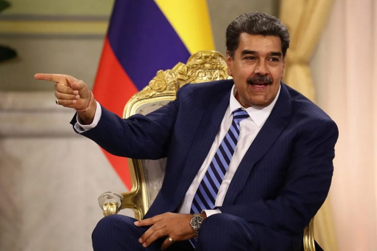 Agregó que “Jesús murió y resucitó para la vida inmortal como un espíritu palestino”.