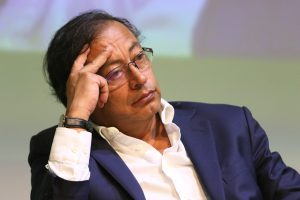 En la capital, Carlos Fernando Galán, del partido Nuevo Liberalismo, retuvo la alcaldía de Bogotá, con un arrastre inusitado.