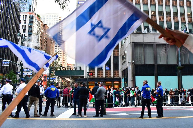 Evangélicos en América Latina invitaron “a todos los hermanos a orar para que Dios, en su infinita misericordia, escuche nuestras súplicas y traiga paz a esta tierra”.