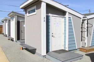 Las casas con tecnología contech tuvieron un costo de 6,500 dólares por unidad, y pueden montarse en 90 minutos.