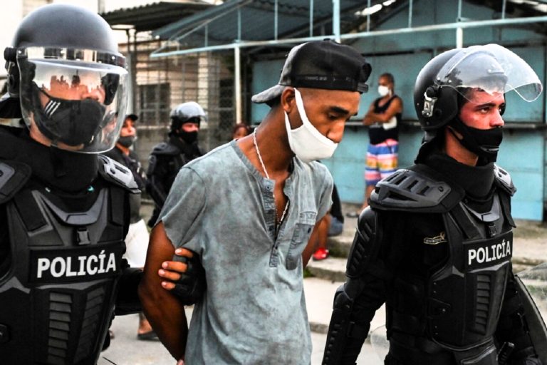 También las hermanas Garrido están presas injustamente por delitos prefabricados y fueron torturadas.