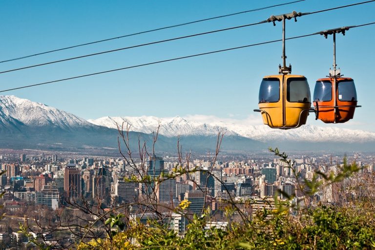 En Chile lo hace a través de un modelo de SpA y en Estados Unidos a través de una LLC.