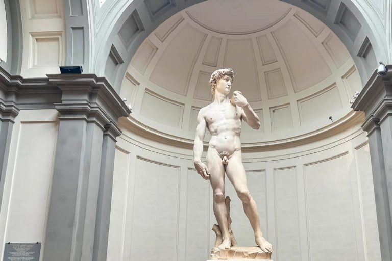 Lo más sobresaliente de este hallazgo, fue descubrir que Bounarroti, en su última obra llamada la “Piedad Florentina”, retrata a Nicodemo, personaje que fue a buscar a Jesús.