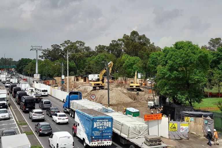 El gobierno de la CDMX, que preside Morena, pretende vender un proyecto comercial para transformar el Bosque de Chapultepec en un parque de diversiones.