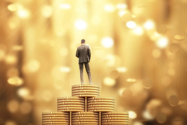 Esta DAO (Decentralized Autonomous Organization) se convierte en ser la primera del mundo en ser accionista de una entidad financiera regulada.