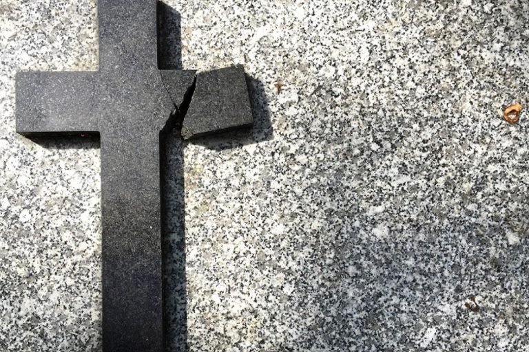 Los extranjeros son considerados peligrosos y responsabilizados de un conjunto de situaciones “novedosas o poco habituales” que pondrían en entredicho la estabilidad de los sistemas sociales existentes.