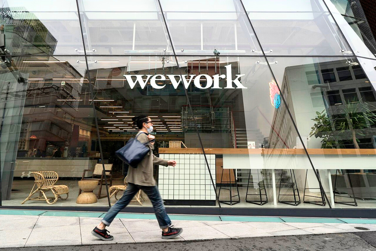 WeWork tenía costos fijos altos, firmando solo contratos de renta a plazo fijo con propietarios en el distrito comercial central de muchas grandes ciudades.