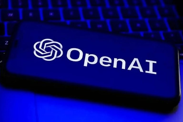 La vicepresidenta de Asuntos Globales, Anna Makanju, entregó copia de un memorando interno a Bloomberg News para tratar de movilizar al personal que está ansioso.