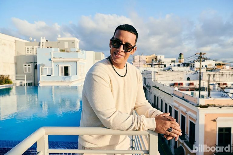 Ante miles de fans, hizo una confesión en medio de los rumores de separación de su esposa Mireddys González.