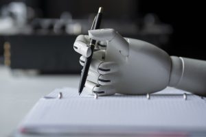 La demanda sostiene que ChatGPT utiliza millones de artículos de The New York Times para entrenarse.