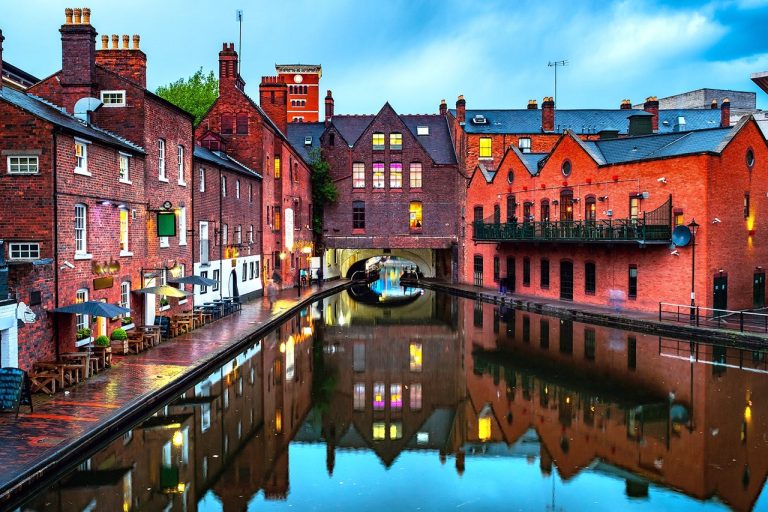 Housr pretende llegar a 30,000 usuarios en enero de 2024, con 30 agentes de alquiler del Reino Unido.