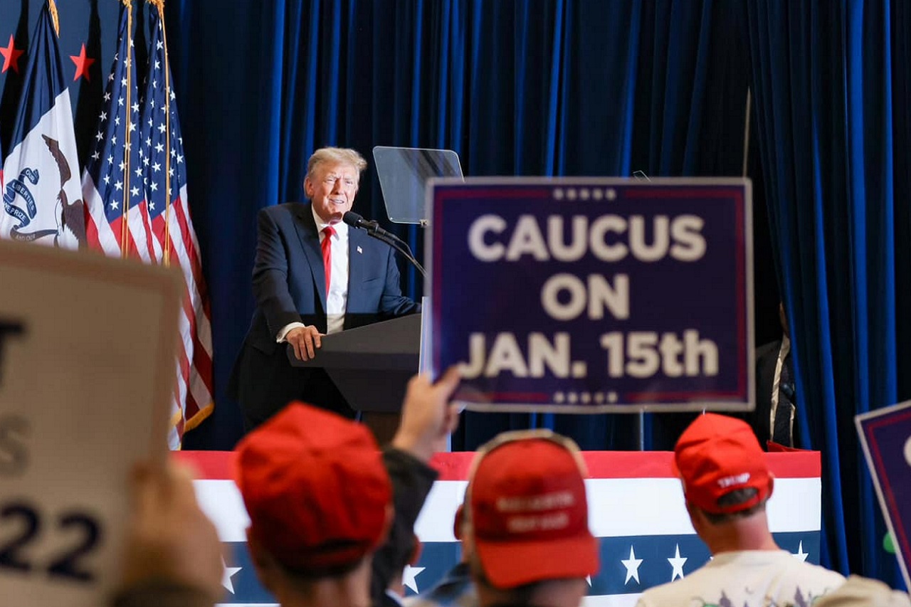 Con dos mitines políticos en Iowa, Trump prometió ganar “por tercera vez”.