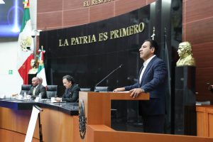 El periodista denunció que existen reporteros que tienen ingresos menores a los de un repartidor de comida rápida.