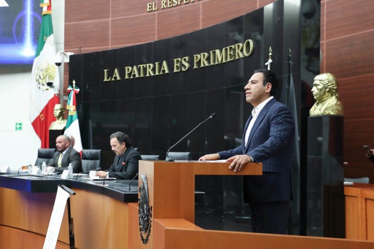 El periodista denunció que existen reporteros que tienen ingresos menores a los de un repartidor de comida rápida.