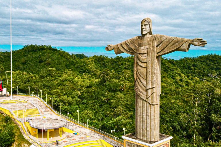 El pastor Raúl Morán Betanzos informó que tuvieron una reunión con el alcalde Fernando Luis Remes Garza a quien explicaron el trabajo social de la denominación evangélica.