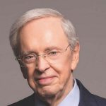En 2022, Charles Stanley fue honrado con una cátedra docente en la Universidad Truett McConnell, escuela bautista de artes en Cleveland, Georgia.