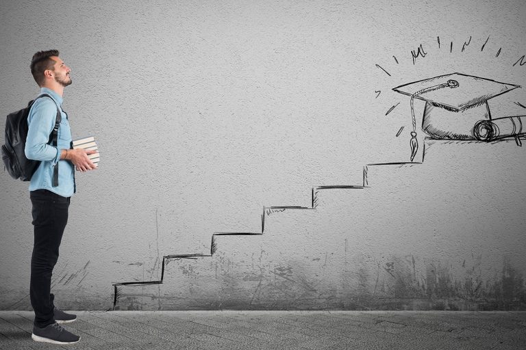 Las condiciones laborales dependen de la adaptabilidad del profesional a las habilidades requeridas por los empleadores