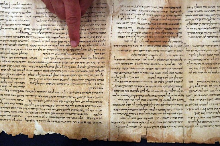 La iniciativa de ley para los 10 mandamientos fue aprobada y firmada por el gobernador Jeff Landry ayer 19 de junio.