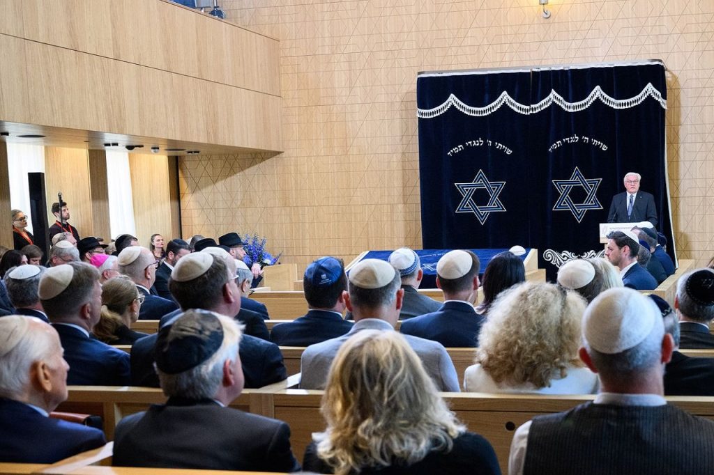 El presidente de Alemania expresó su conmoción por el creciente antisemitismo.