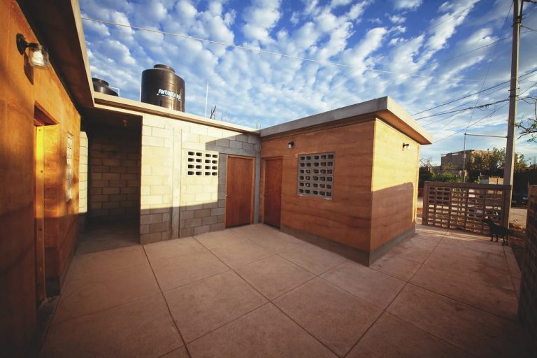 Los resultados obtenidos revelaron que la mayoría de la población edifica sin apoyo de profesionales de la construcción.