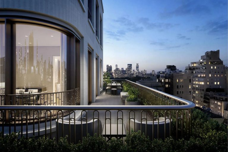 La emblemática casa de moda italiana eligió la zona más exclusiva de la Ciudad de México para dar vida en Polanco a Armani Residences Masaryk.