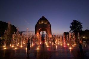 Por su parte, la CDMX se mantiene como la segunda ciudad más cara de los 8 países considerados.