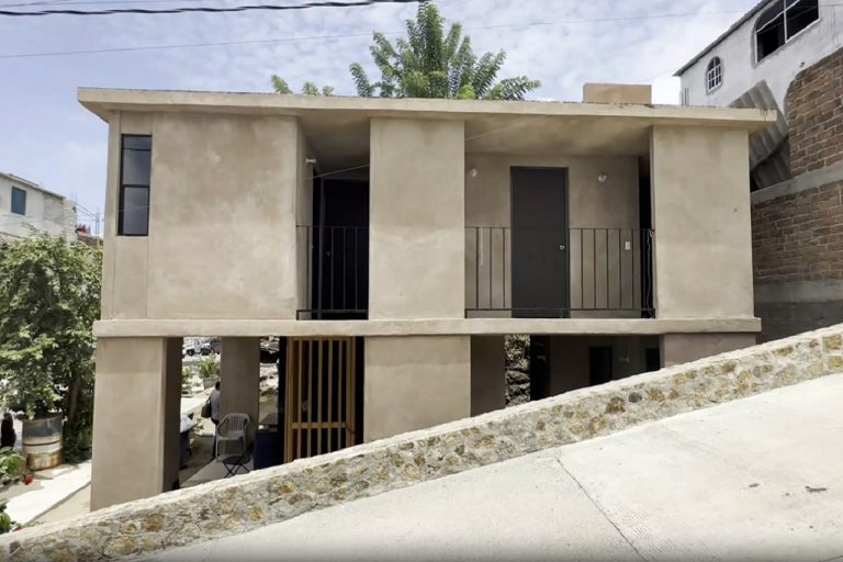 La obra fue comisariada por la Fundación Mies van der Rohe.