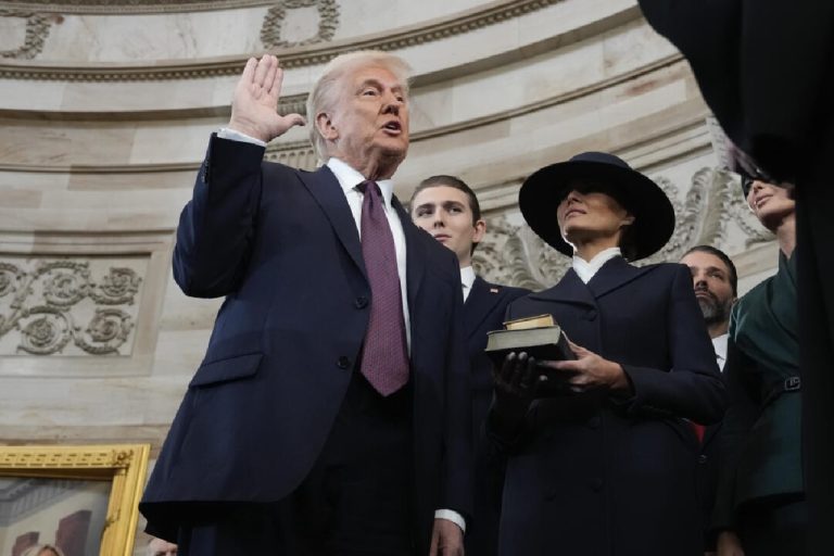 Tras el primer día de actividades del Presidente de Estados Unidos, Donald Trump, diversos medios prowoke se convulsionan tras las primeras órdenes ejecutivas.