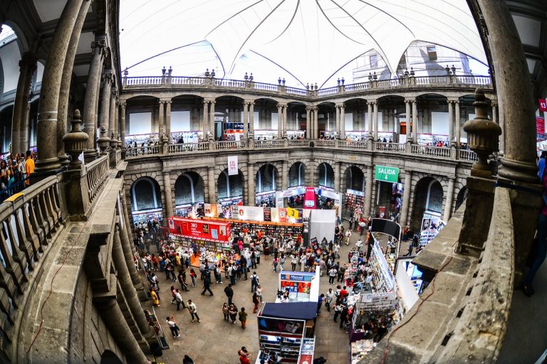 La 46 edición de la Feria Internacional del Libro del Palacio de Minería (FILPM) de la Facultad de Ingeniería (FI) de la UNAM, contará con mil 48 actividades.