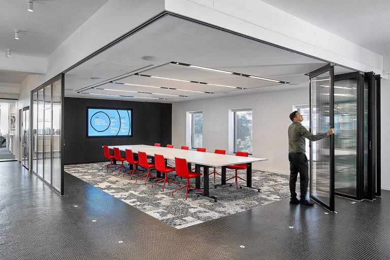 Elon Musk y Donald Trump proponen, de manera indirecta, home office masivo.