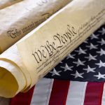 El 15% considera que tiene una postura ideológica conservadora, 39% dijo ser moderado y 42% liberal.