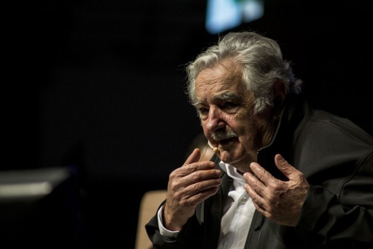 Mujica, en quien casi nada es convencional, basó su popularidad doméstica y su fama internacional en una imagen de hombre frugal e íntegro.
