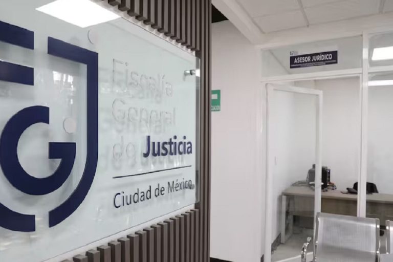 La Fiscalía General de Justicia de la Ciudad de México (FGJCDMX) aprehendió y vinculó a proceso a Alfredo “N” por su participación en el delito de fraude inmobiliario.