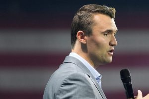 Charlie Kirk predicaba en universidades. Harvard recibió más de 100 millones de dólares de Emiratos Árabes Unidos, Egipto, Arabia Saudita, Qatar y Bangladesh en los últimos cuatro años,