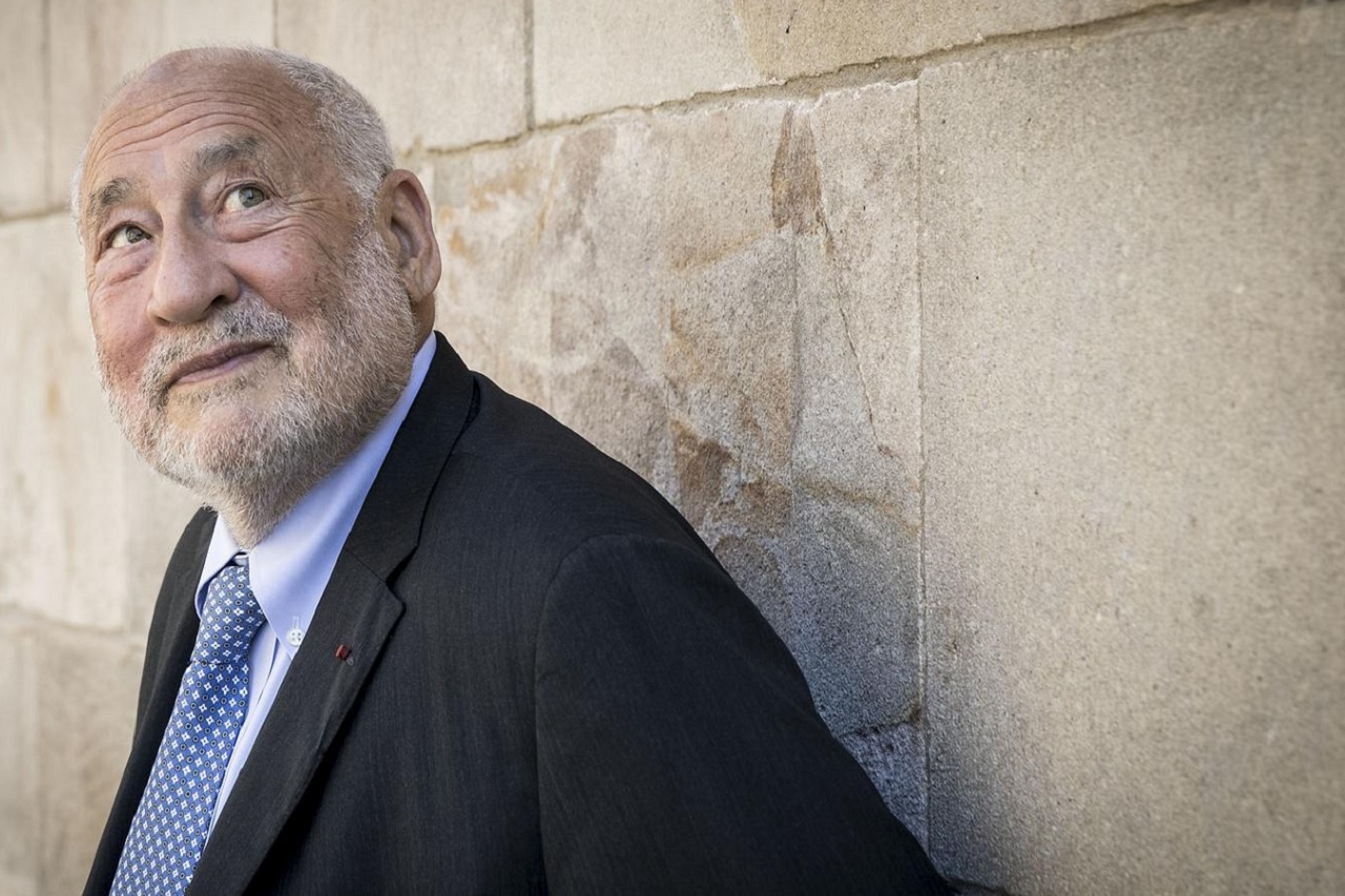 El problema, para Stiglitz, es de incentivos. “Su modelo de negocio es literalmente obtener rentabilidad a partir de más participación”.