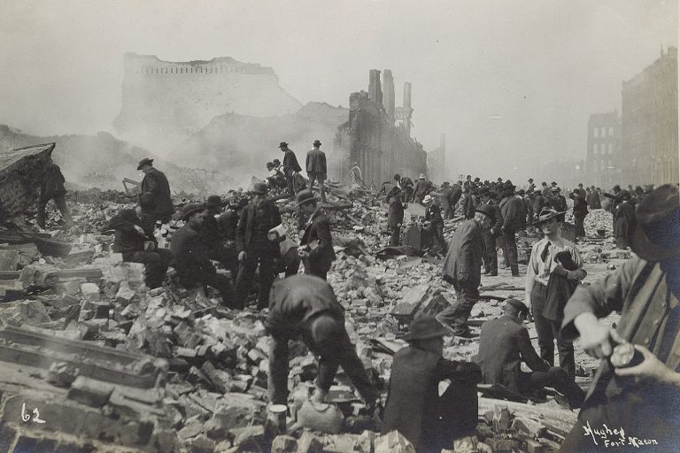 La iglesia de la calle Azusa, lo que los hombres llamaban “el establo abandonado”, se transformó en un altar mundial de adoración sobrenatural y continuada.