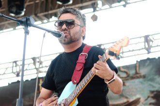 El proyecto de rock en español Ecos Eternos, presentó el lanzamiento de su single titulado“Guíame”, canción que combina el género brit pop de los 90 con un carácter introspectivo y emocional.