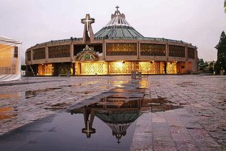 La presidenta de México eligió ese día para una conversación telefónica con el papa León XIV, a quien invitó a visitar nuestro país