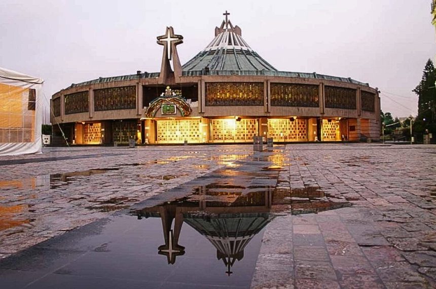 La presidenta de México eligió ese día para una conversación telefónica con el papa León XIV, a quien invitó a visitar nuestro país