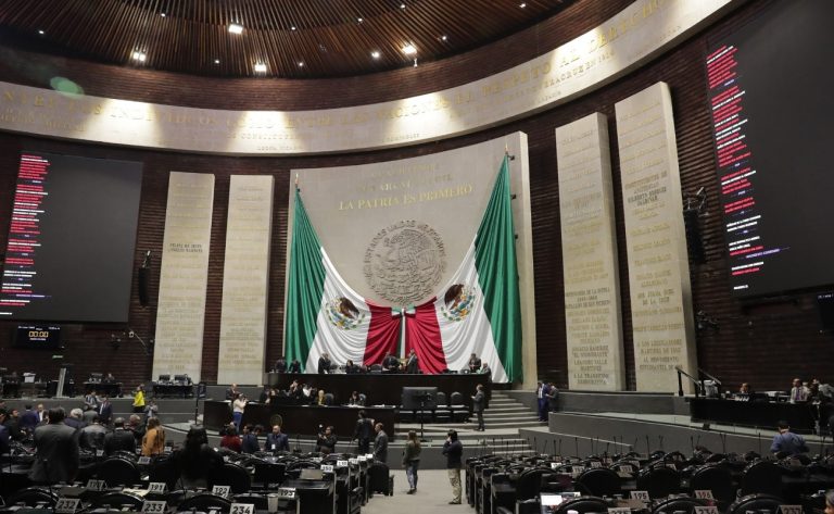 Morena querría eliminar a todos los plurinominales (esta figura, que tanto ayudó al PRD-Morena desde la oposición, ahora en el poder le estorba).