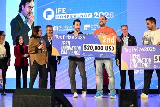 TecPrize es una iniciativa del Instituto para el Futuro de la Educación que busca activar el talento, conectar ideas y facilitar caminos para soluciones educativas de alto impacto.
