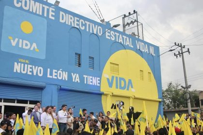 México Tiene Vida (Vida) impulsado por pastores y algunas iglesias evangélicas tradicionales, cuyo programa hace énfasis en el rechazo al aborto y la defensa de la familia monogámica tradicional.
